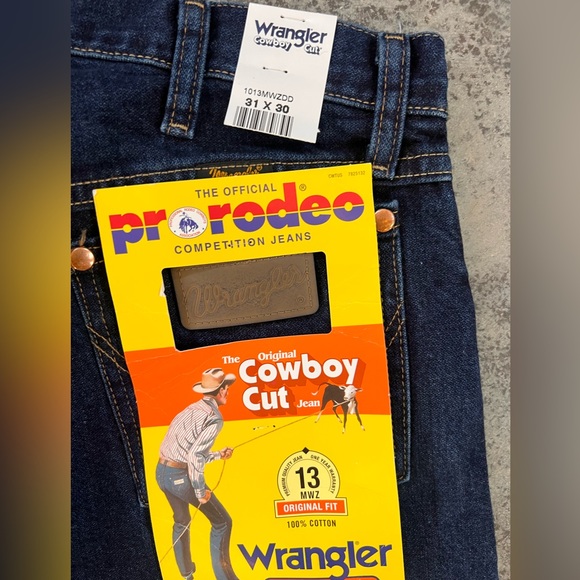 WRANGLER® Men’s COWBOY CUT® ORIGINAL FIT JEAN. Size 31”x30” NWT - Picture 4 of 6